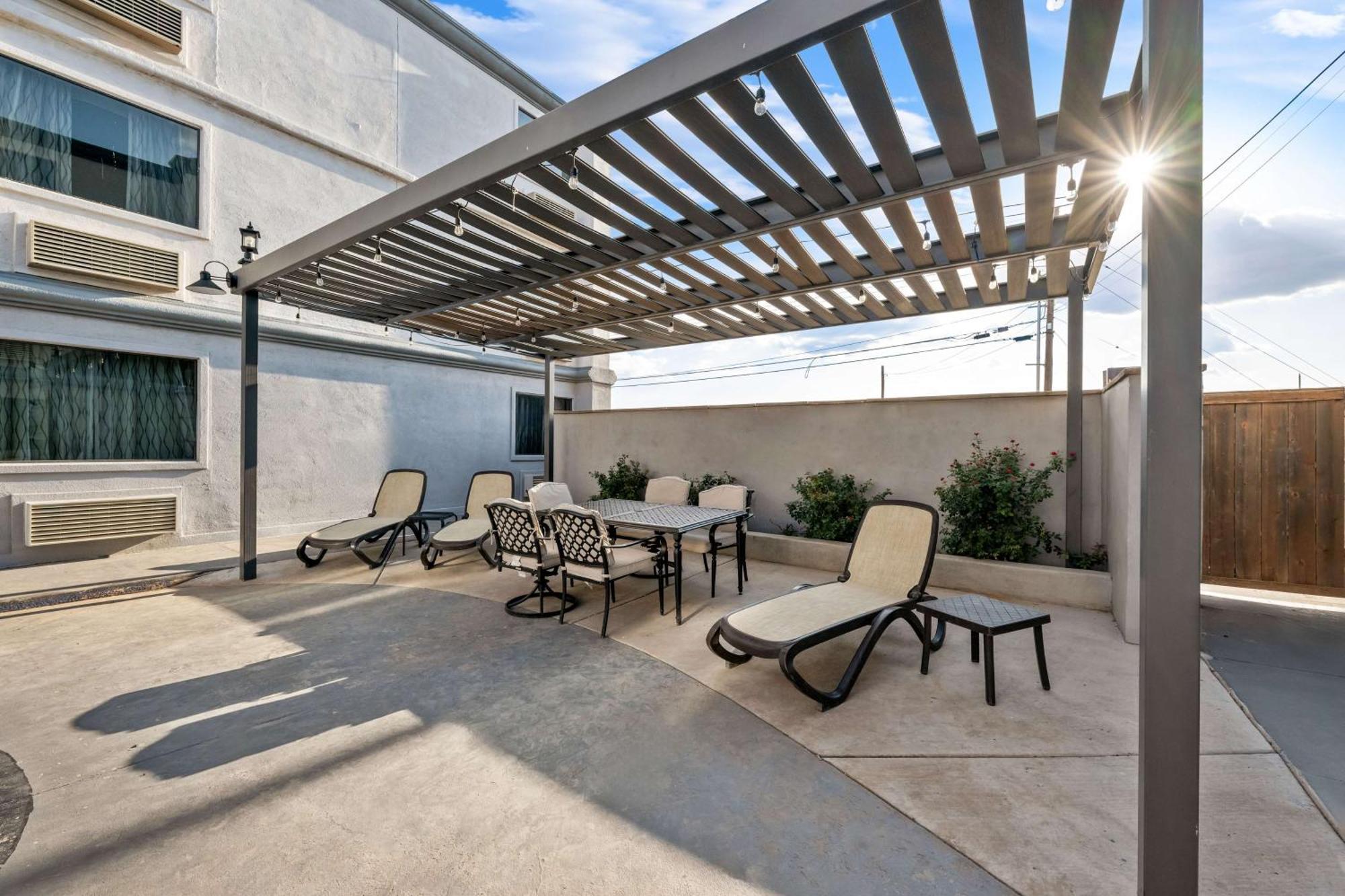 Surestay Plus Hotel By Best Western Lubbock Medical Center Exterior foto