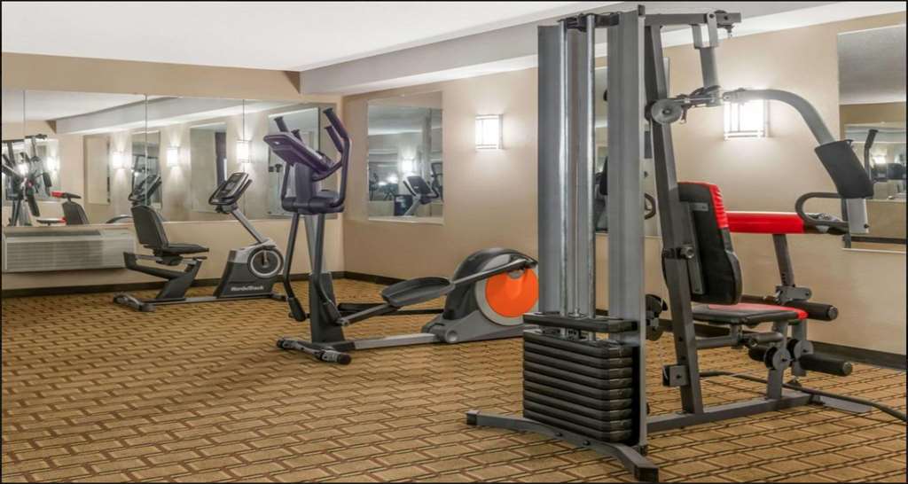 Surestay Plus Hotel By Best Western Lubbock Medical Center Facilidades foto