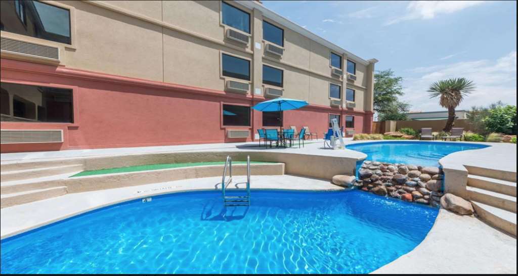 Surestay Plus Hotel By Best Western Lubbock Medical Center Facilidades foto