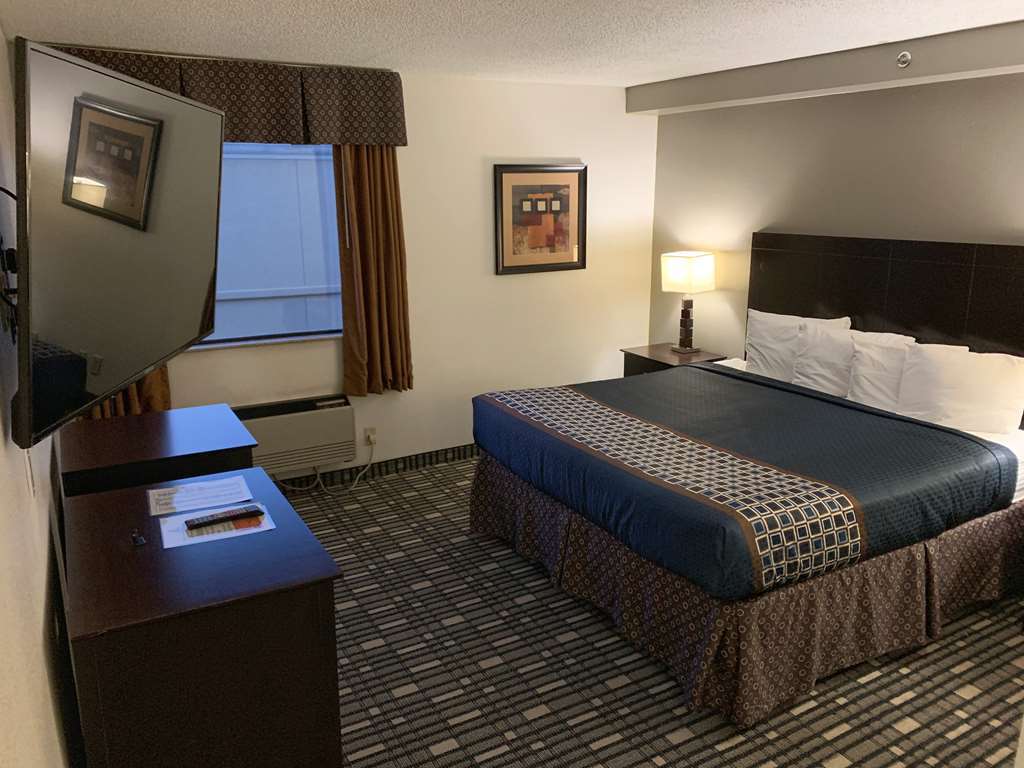 Surestay Plus Hotel By Best Western Lubbock Medical Center Habitación foto
